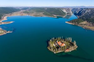 Krka Waterfalls National Park, Food and Winetasting Private Tour